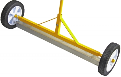 36" Magnetic Sweeper With Removable Magnet